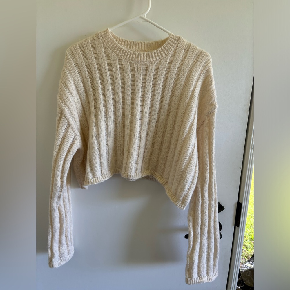 mahina Cream Ribbed Cropped Sweater
